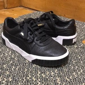 PUMA Sneakers